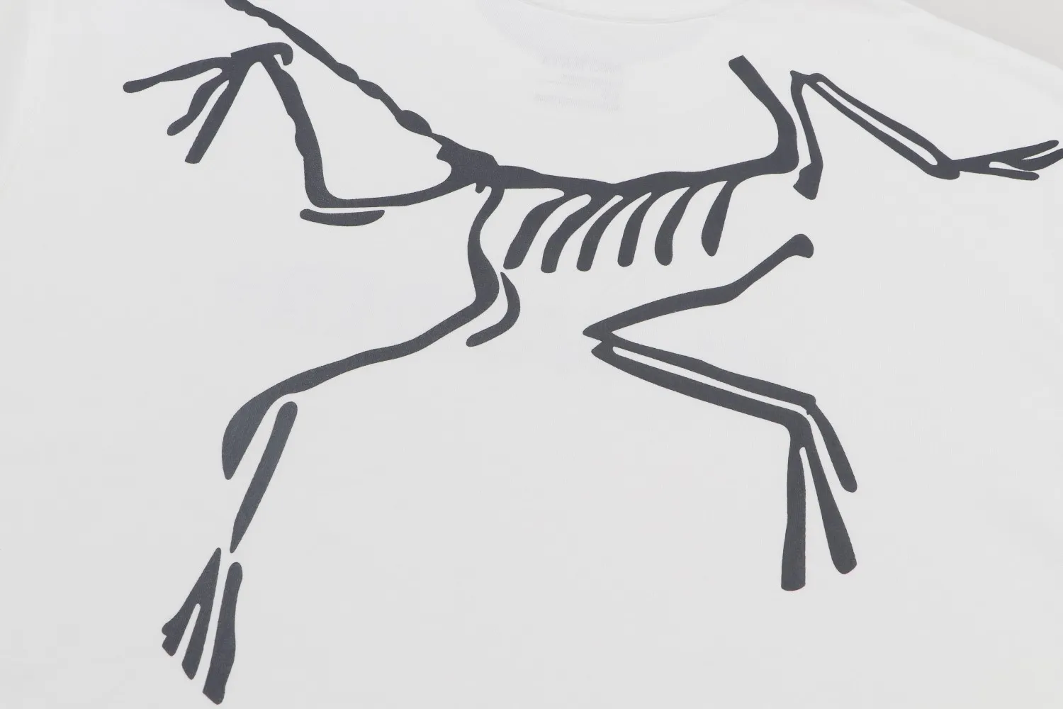 Arc’teryx ARC 23SS T 60 ， g 。 Breathable， ， ， 。 logo ， 。 ， 。 ， ， ， ， 。 Size:XS-L